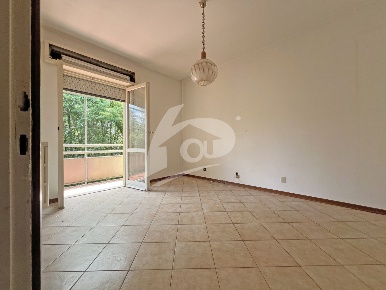 Foto Appartamento in Via Verbano 16, Leggiuno Centro di 73 m² con 4 locali