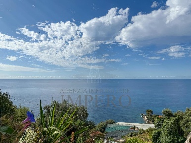 Foto Terreno agricolo in Corso Mentone 37, Ventimiglia Grimaldi, Mortola