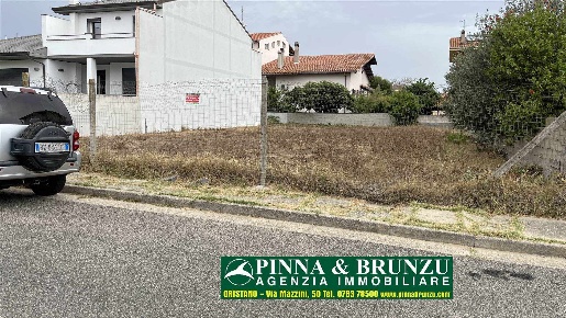 Foto Terreno edificabile in via rossini, Oristano Centro di 600 m²