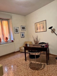 Foto Appartamento a Parma Centro Storico di 80 m² con 4 locali in vendita