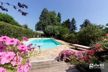 Foto Villa unifamiliare a Pesaro Torraccia - Tre Ponti di 585 m² in vendita