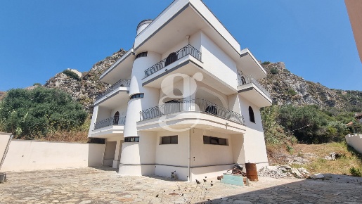 Foto Villa singola in Via Grotta Polifemo snc, Milazzo Centro di 241 m²