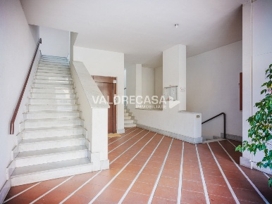 Foto Appartamento in Via Filippo Turati 43, Carrara Avenza di 109 m²