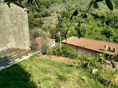 Foto Appartamento in via Figliola snc, Luni di 90 m² con 4 locali