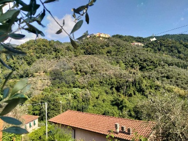 Foto Appartamento in via Figliola snc, Luni di 90 m² con 4 locali