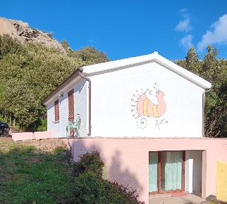 Foto Casale a Luogosanto di 200 m² con 6 locali in vendita