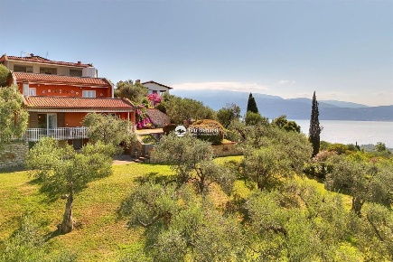 Foto Case semi ndipendenti in Via vigole, Toscolano-Maderno di 197 m²