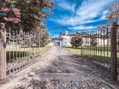 Foto Villa a schiera in via Cascina Gamberina, Prarolo di 106 m² in vendita