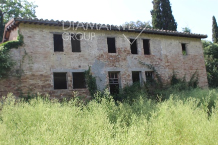 Foto Rustico a Deruta Centro di 303 m² con 10 locali in vendita