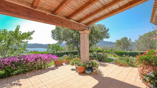 Foto Villa unifamiliare in Via degli Orti, Olbia Cugnana di 160 m²
