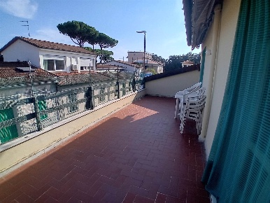 Foto Villa a schiera a Pietrasanta di 120 m² con 8 locali in vendita