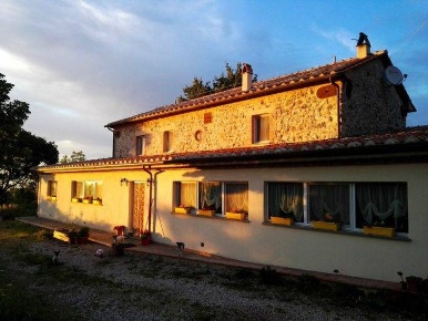Foto Agriturismo a Scansano Centro di 370 m² con 12 locali in vendita