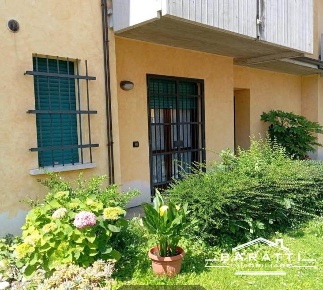 Foto Appartamento a Suzzara Centro di 85 m² con 5 locali in vendita