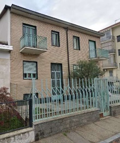 Foto Appartamento in Via Michelangelo Buonarroti, Grugliasco Centro