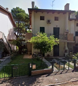 Foto Appartamento in Viale degli Ippocastani, Ravenna di 102 m² in vendita
