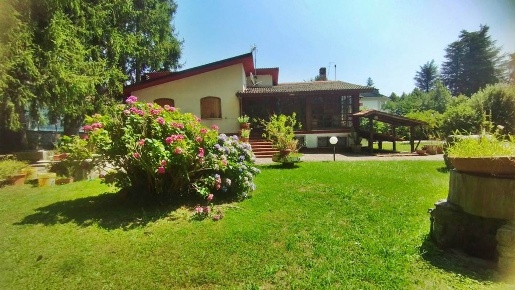 Foto Villa unifamiliare a Arcinazzo Romano Altipiani Di Arcinazzo di 240 m²