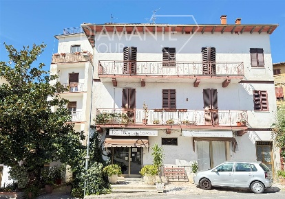 Foto Appartamento a Castiglione del Lago Contrada Mulino di 100 m²