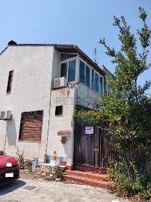 Foto Appartamento in Via Nazionale 254, Falcone Centro di 80 m² in vendita