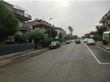 Foto Box in Via Ungheria, Porto Sant'Elpidio Centro di 13 m² con 1 locali