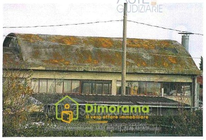 Foto Negozio in Via F. Magellano 15 56010 Vicopisano PI Italia 15, Centro
