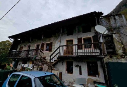Foto Casa indipendente in Frazione Anzù, Feltre Anzù di 177 m² con 8 locali