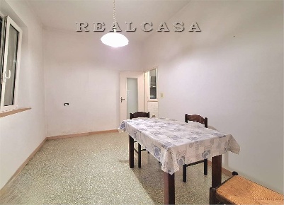 Foto Appartamento a Osimo di 97 m² con 5 locali in vendita