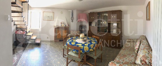 Foto Appartamento in Via San Rocco 10, Castel del Giudice di 90 m²