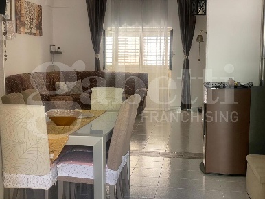 Foto Casa indipendente in giacomo puccini, Spongano di 90 m² con 5 locali