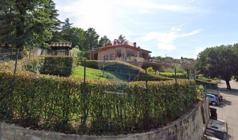 Foto Appartamento in Via Dei Ciclamini, Corciano Mantignana di 85 m²