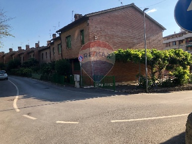 Foto Appartamento in Via Niccolo Macchiavelli, Perugia Centro di 140 m²