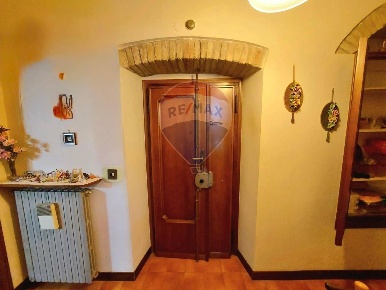 Foto Appartamento in San Fortunato, Todi Centro di 82 m² con 3 locali