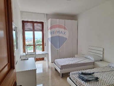 Foto Appartamento in Via Felice Ciatti, Perugia Centro di 145 m² in affitto