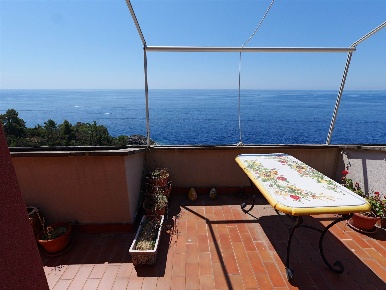Foto Appartamento in Località Vanderecca 18, Framura di 93 m² con 4 locali