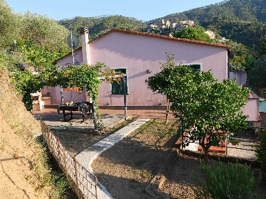 Foto Case semi ndipendenti in Località Palazzetto, Levanto di 101 m²