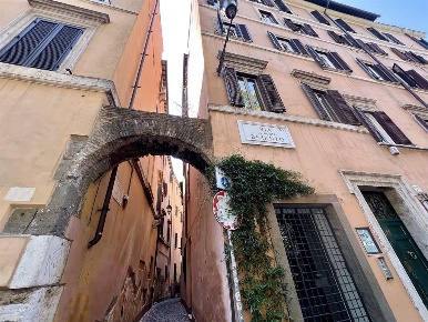 Foto Appartamento in Via di Monte Brianzo, Roma Piazza Navona di 130 m²
