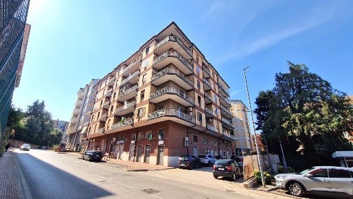 Foto Appartamento in Via Dei Due Principati 216, Avellino di 130 m²
