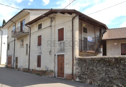 Foto Case semi ndipendenti a Cornedo Vicentino Centro di 160 m² in vendita