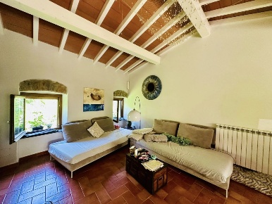 Foto Appartamento a Ameglia Centro di 110 m² con 4 locali in vendita