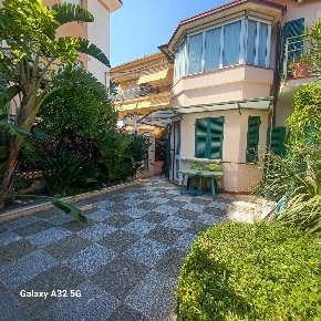 Foto Appartamento in Vicolo Foce 20, Sanremo Foce - Semeria di 48 m²