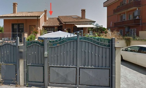 Foto Appartamento in Via Caiolo, Roma Dragona di 68 m² con 5 locali