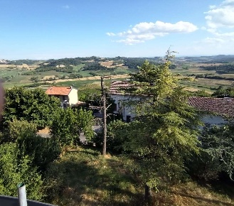 Foto Casa indipendente a Conzano di 120 m² con 6 locali in vendita