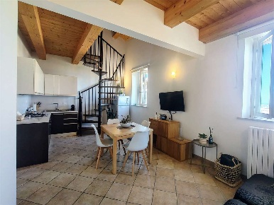 Foto Appartamento in VIA V TORRI  98, Osimo Centro di 70 m² con 4 locali
