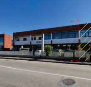Foto Negozio in Via A. Brustolon, Abano Terme Zona Artigianale di 1260 m²