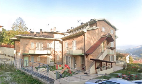 Foto Appartamento in Via del Monte, Petriano di 87 m² con 1 locali
