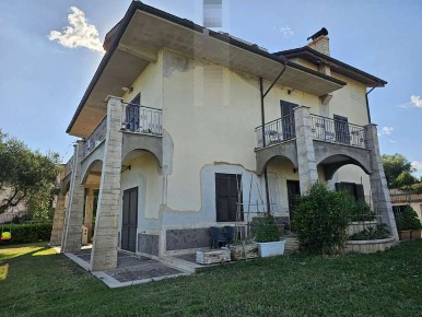 Foto Appartamento in Via Venezia, Fiano Romano di 106 m² con 4 locali