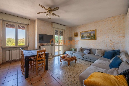 Foto Appartamento in Via Mario Bochi, Perugia di 107 m² con 4 locali