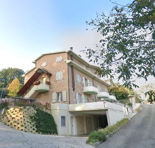 Foto Appartamento in Via del Monte, Petriano di 92 m² con 4 locali