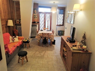 Foto Appartamento in PIAZZA III REGGIMENTO ALPINI, Sauze d'Oulx di 55 m²
