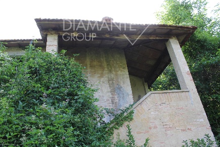 Foto Rustico a Deruta Centro di 250 m² con 10 locali in vendita