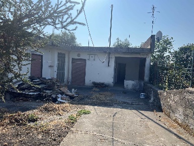 Foto Casa indipendente in Via Nuova  119, Acireale di 86 m² con 3 locali
